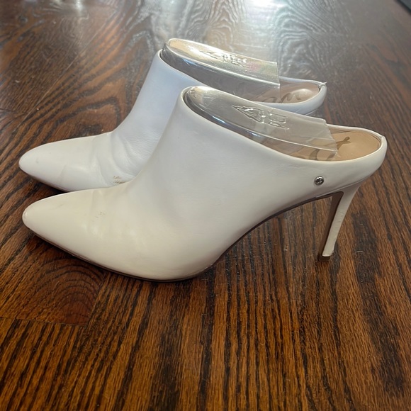 SAM EDELMAN WHITE POINTY TOE MULE - Picture 1 of 4